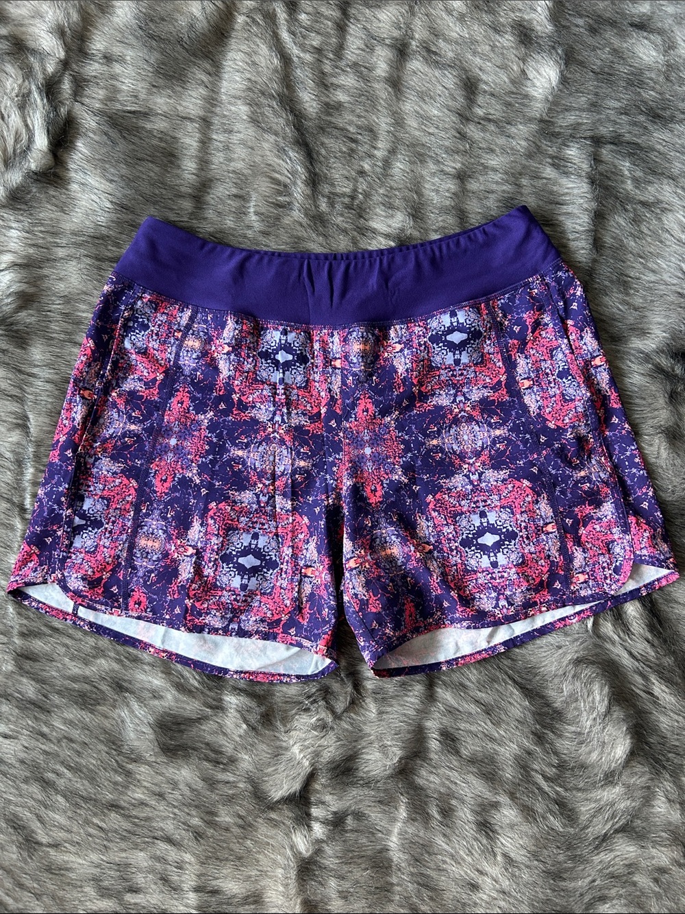 Title Nine Kaleidoscope Print Trail Running Shorts Women’s Medium Hiking Outdoor